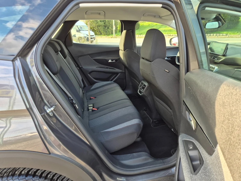 Peugeot 3008 1.2i PureTech 130кс, снимка 10 - Автомобили и джипове - 52697044