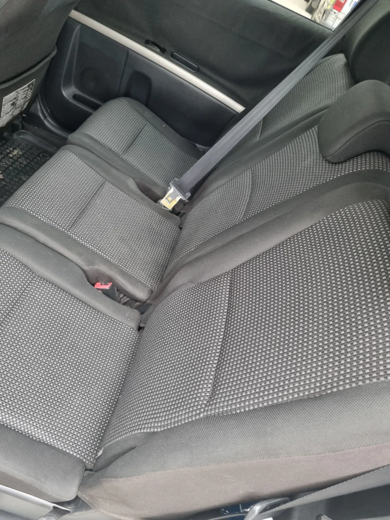 Toyota Corolla verso, снимка 6 - Автомобили и джипове - 52706598