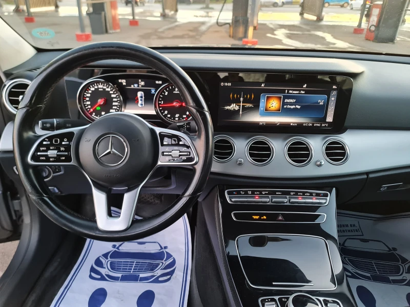 Mercedes-Benz E 220 ТОП ЦЕНА/AMG, снимка 11 - Автомобили и джипове - 53157084