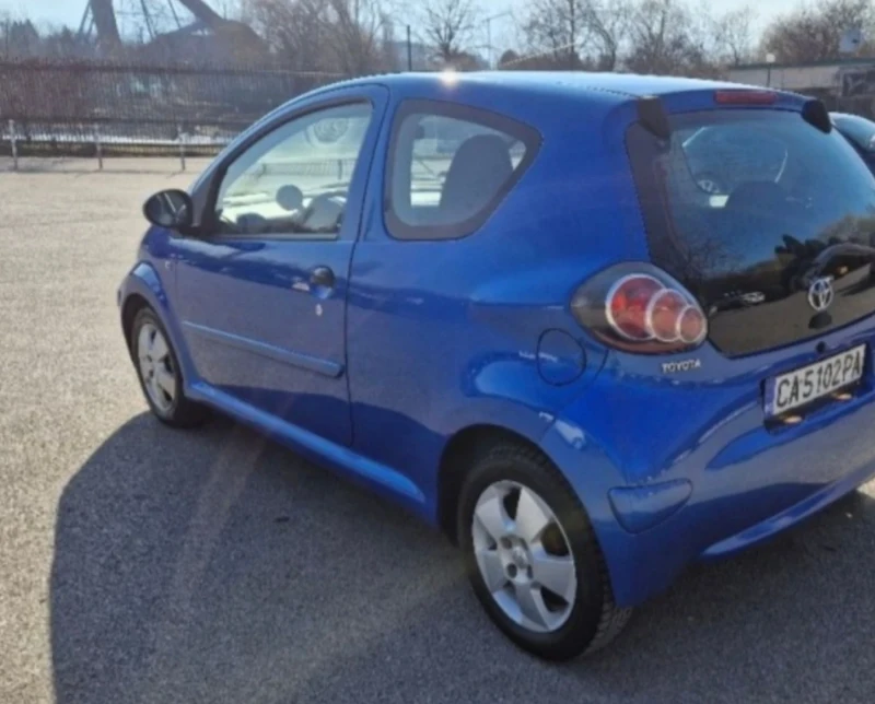 Toyota Aygo, снимка 10 - Автомобили и джипове - 53510365
