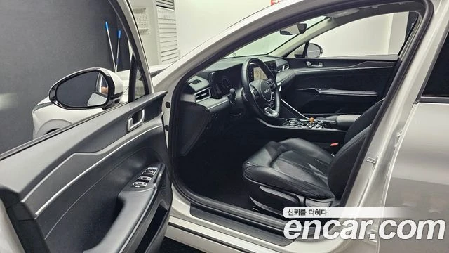 Kia K5, снимка 10 - Автомобили и джипове - 56089274