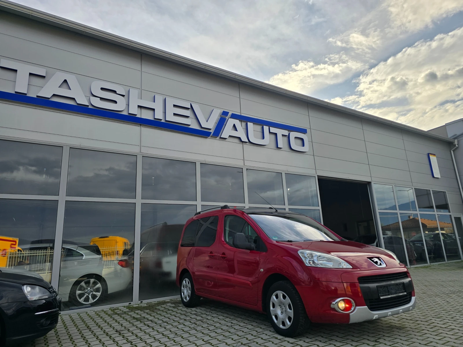 Peugeot Partner Теpee Family!!Германия!!Сервизна книжка!! , снимка 1