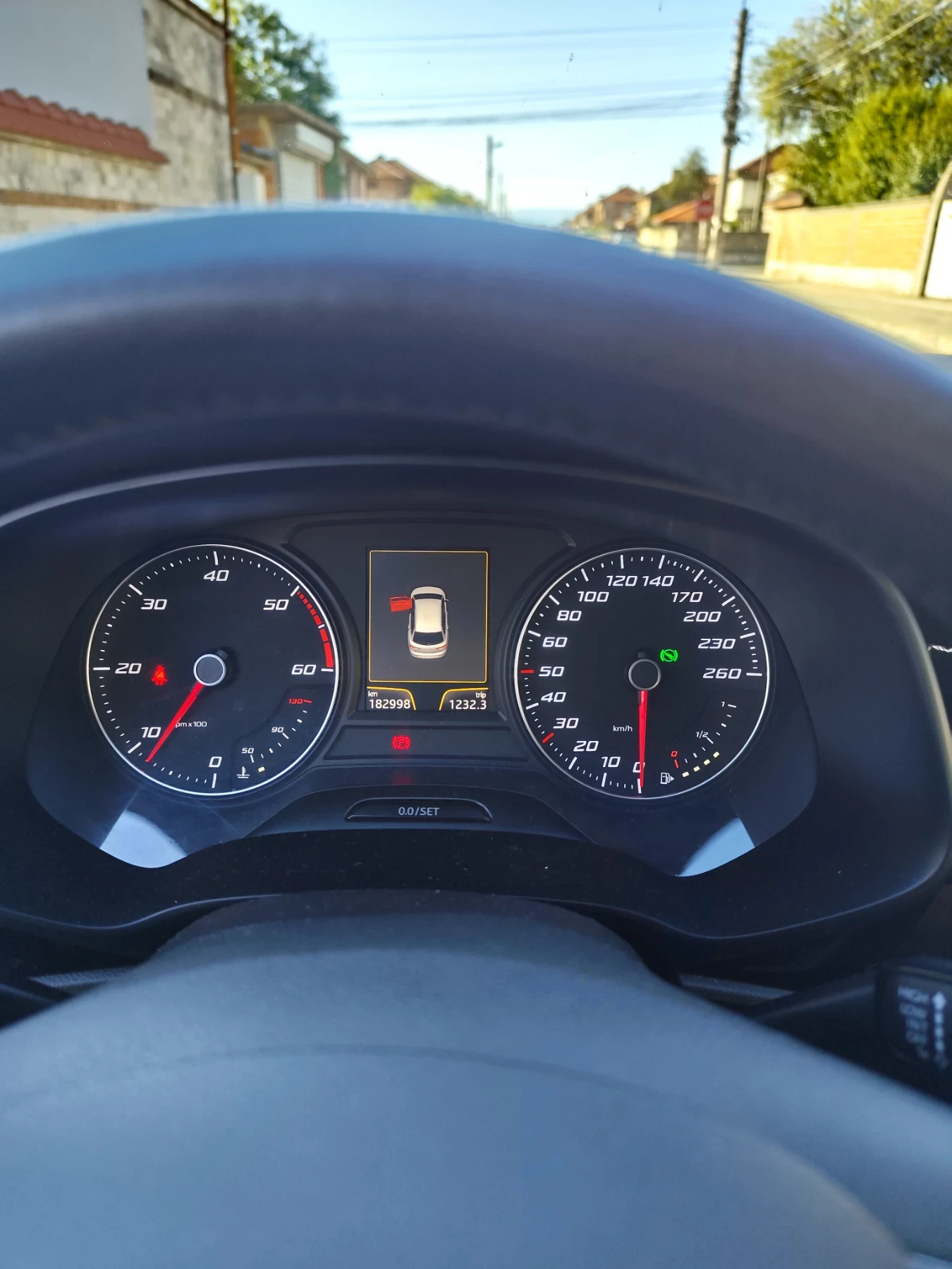 Seat Leon 1.6 TDI - изображение 9