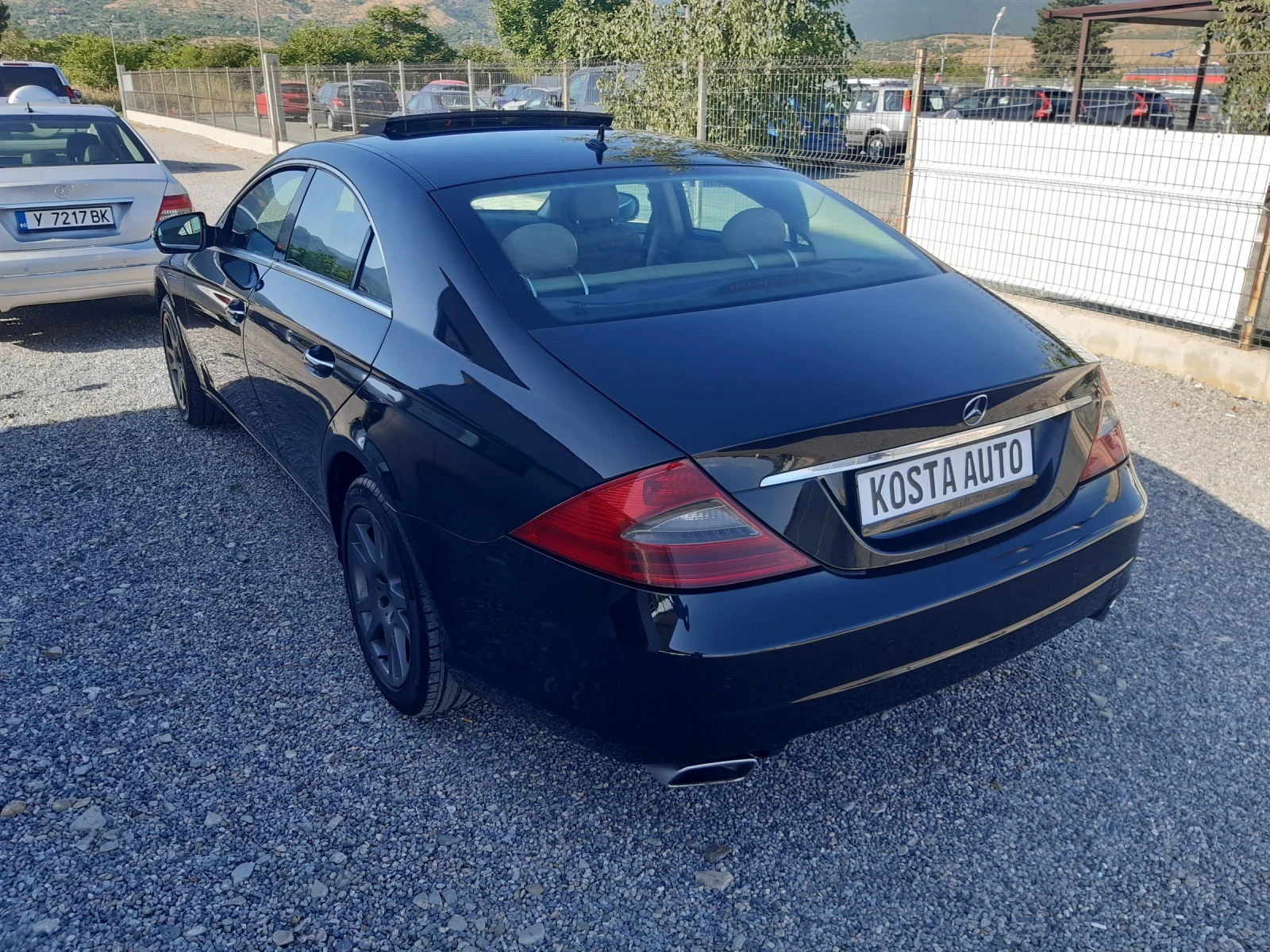 Mercedes-Benz CLS 320 КАТО НОВ - изображение 6