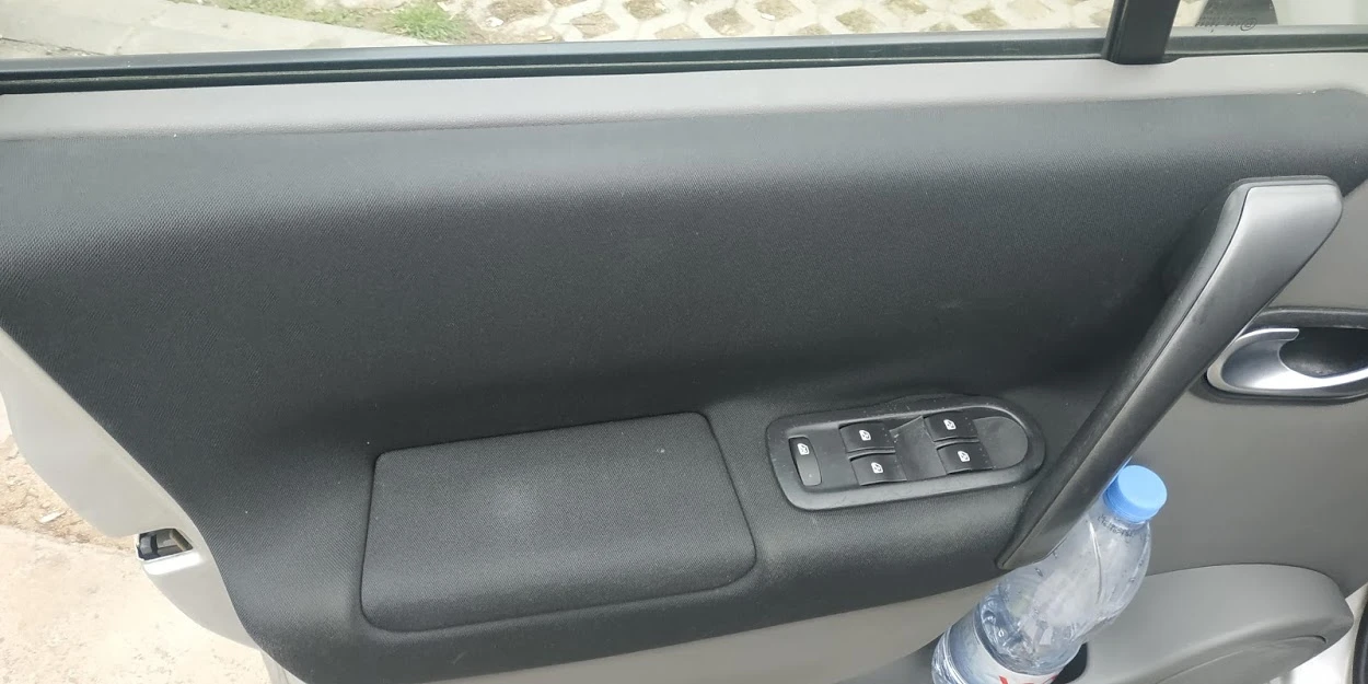 Renault Scenic  - изображение 9