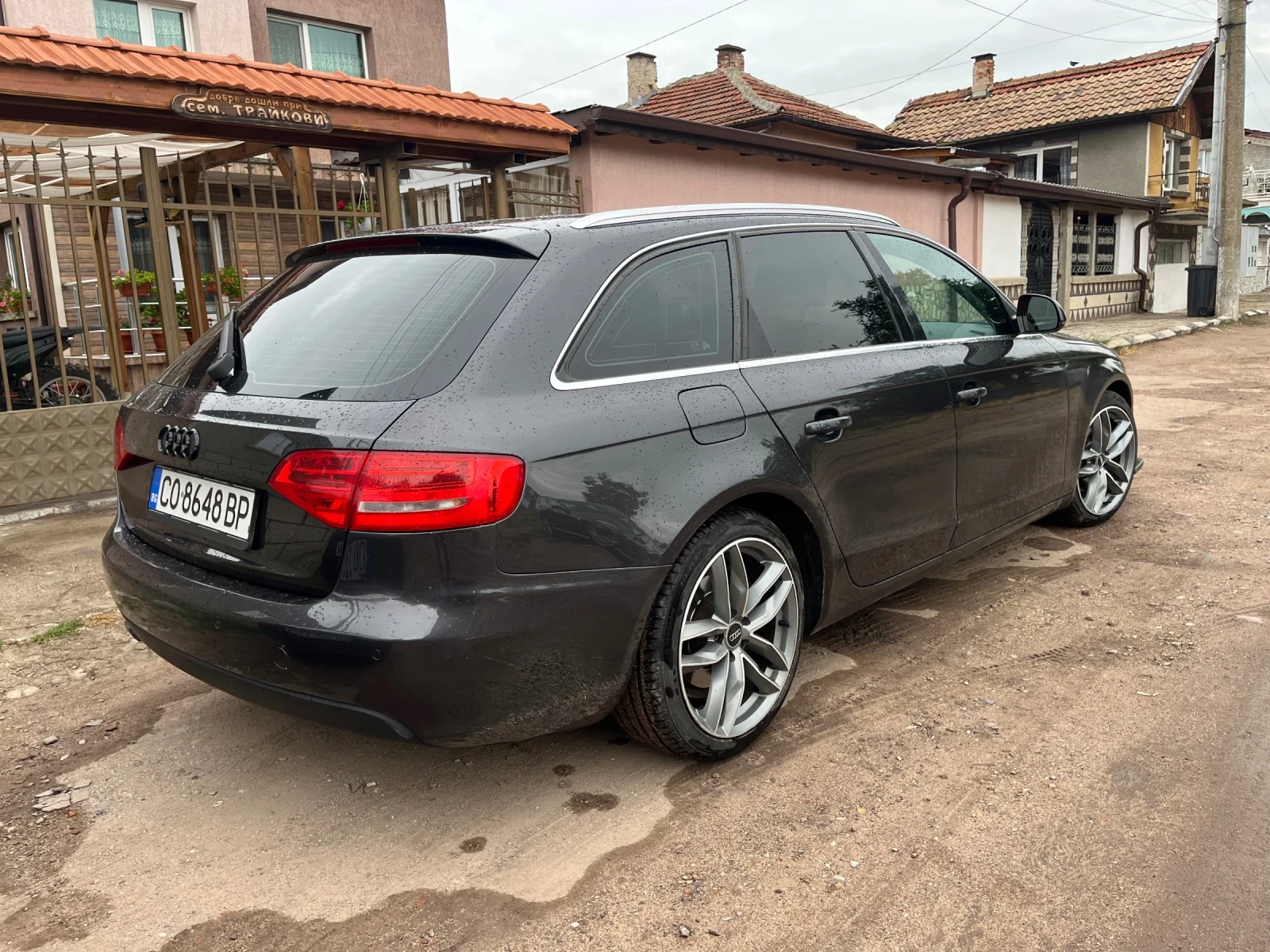 Audi A4 2.0 - изображение 2