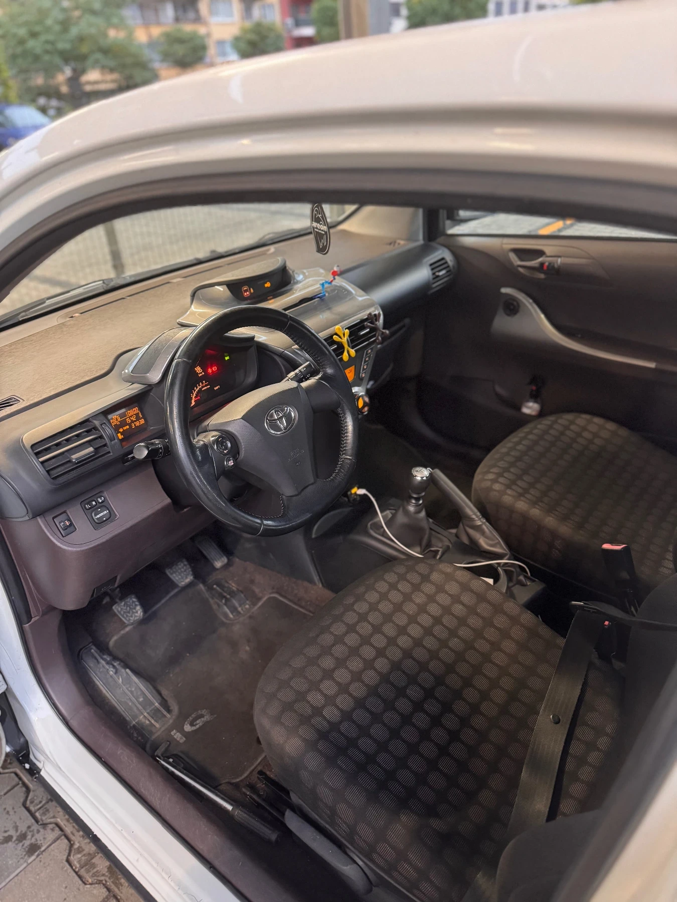Toyota IQ  - изображение 7