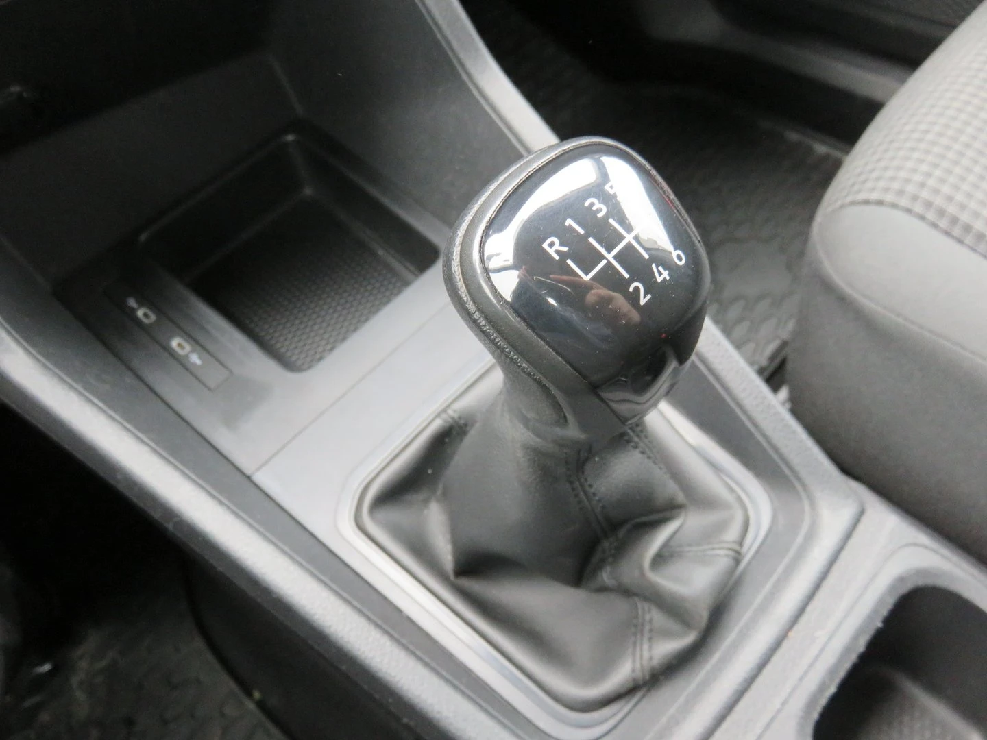 VW Caddy Cargo 3.1 m3 TDI - изображение 9