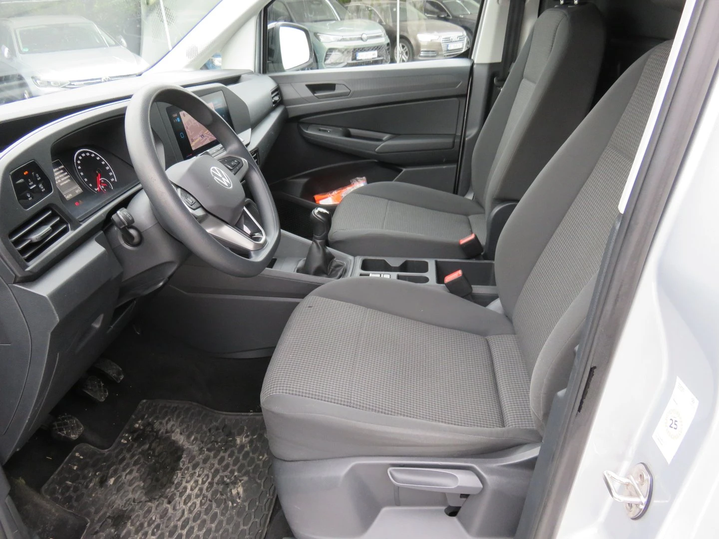 VW Caddy Cargo 3.1 m3 TDI - изображение 4