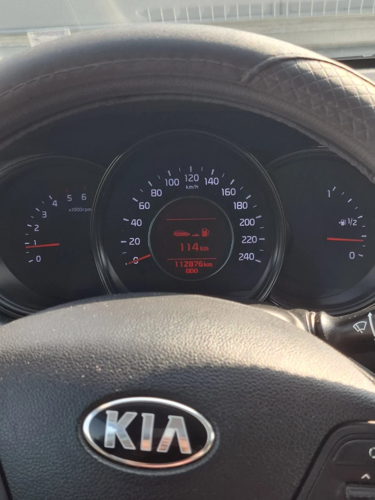 Kia Ceed 1.6, снимка 8 - Автомобили и джипове - 53754894