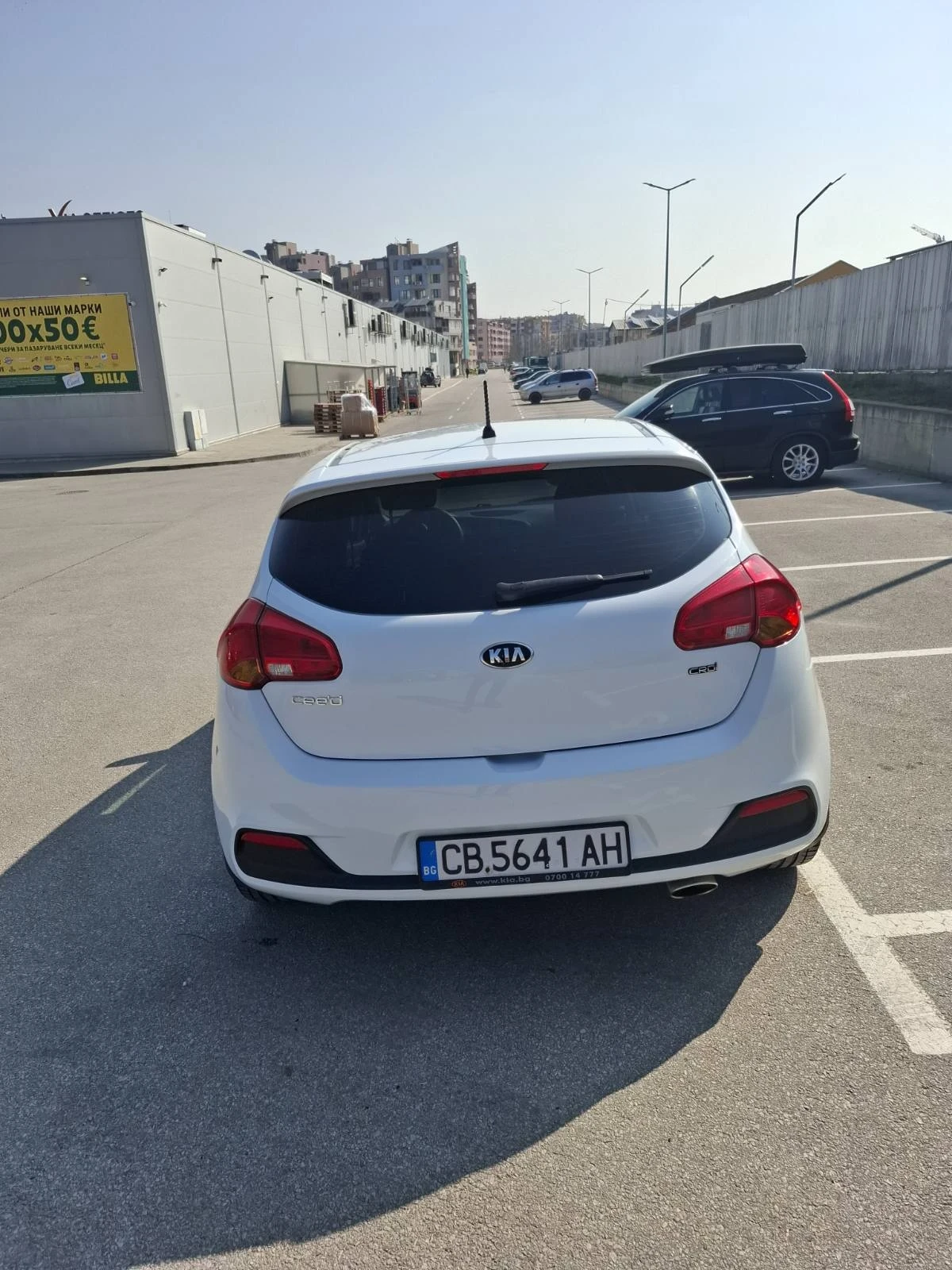Kia Ceed 1.6, снимка 6 - Автомобили и джипове - 53754894