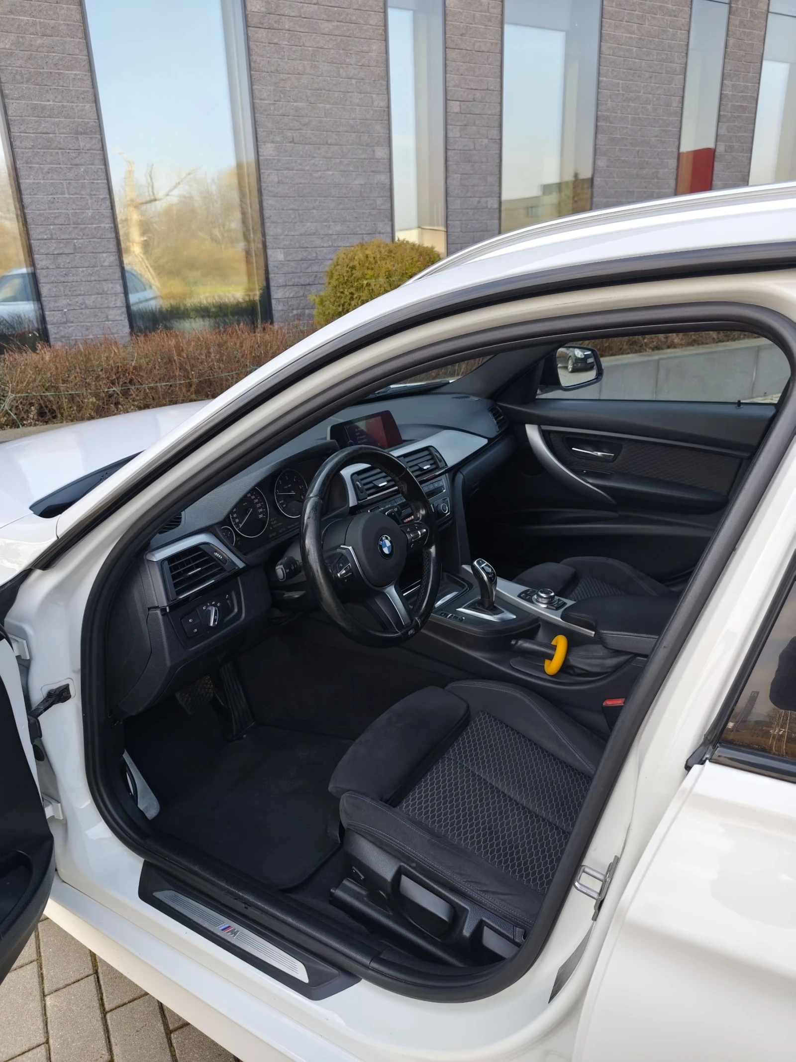 BMW 320 D M PACK ТОП УНИКАТ!!!!!!!, снимка 14 - Автомобили и джипове - 53860876