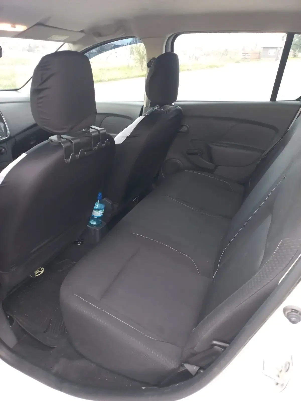 Dacia Sandero 1.5dci, снимка 10 - Автомобили и джипове - 54179843