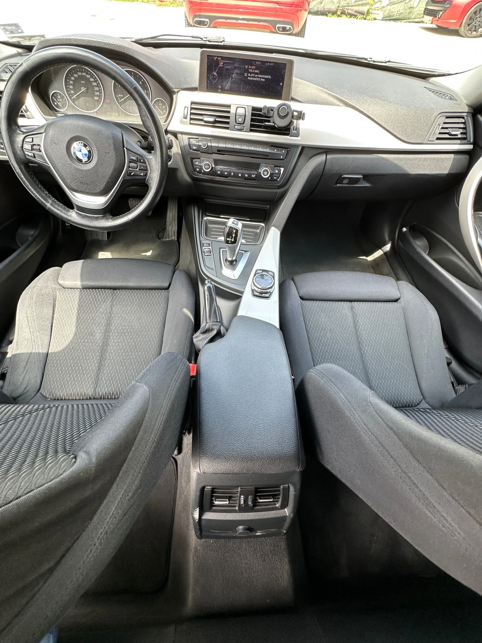 BMW 320 F31 xDrive Automatic, снимка 15 - Автомобили и джипове - 55181123