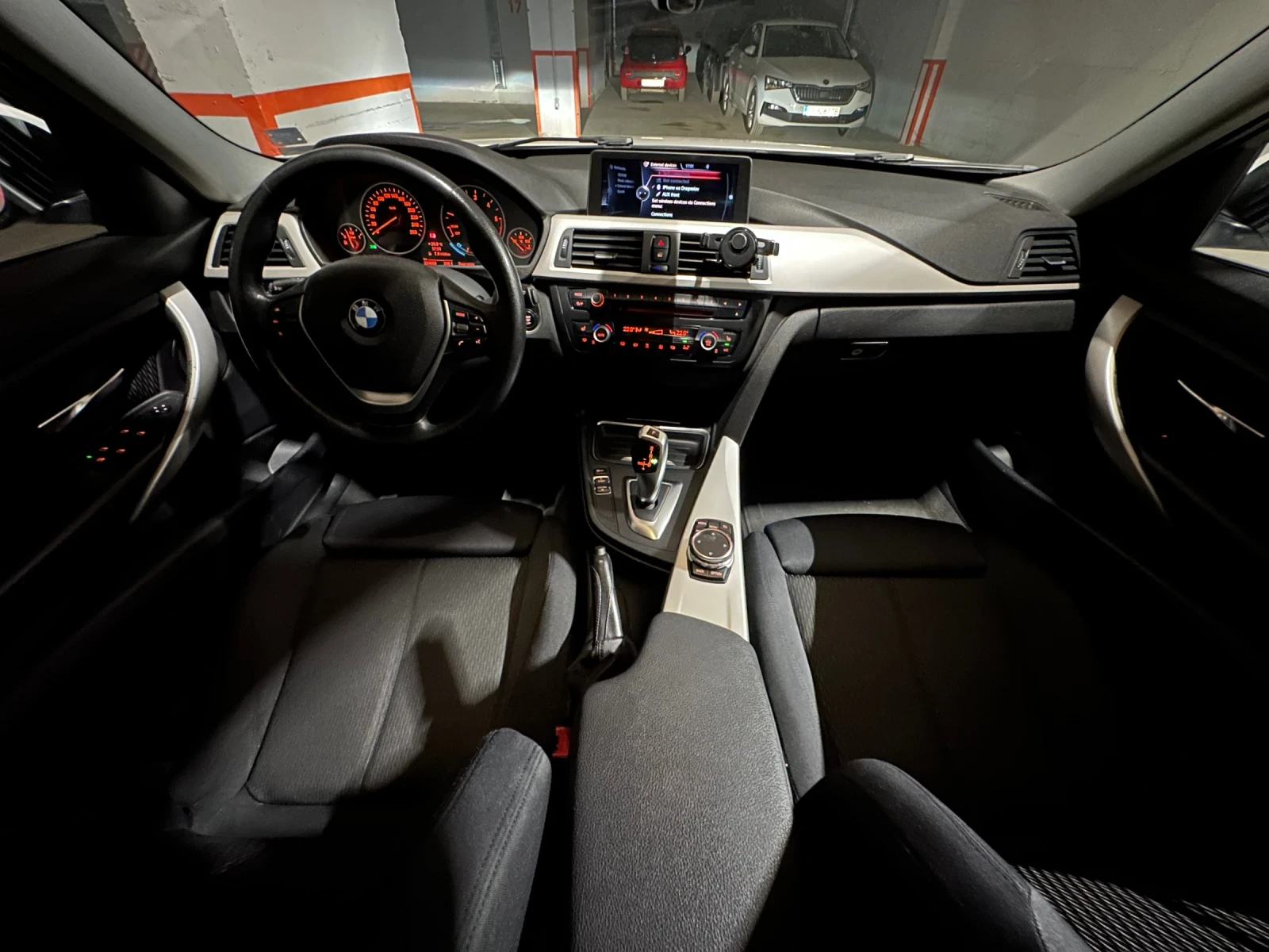 BMW 320 BMW F31 320d xDrive Automatic, снимка 9 - Автомобили и джипове - 55125670