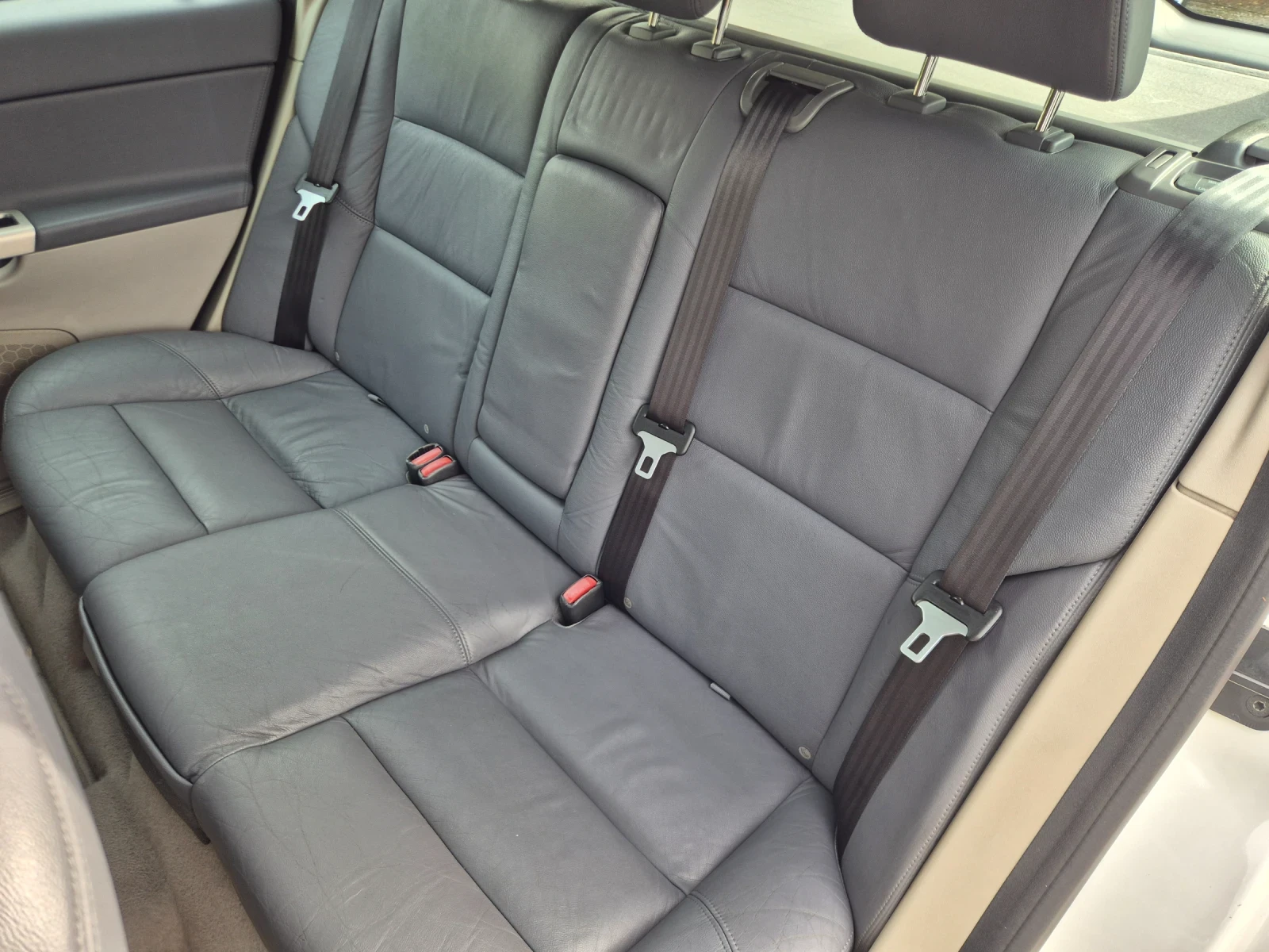 Volvo V50 2.0D* Facelift* КОЖА* АВТОМАТ* ПОДГРЕВ, снимка 13 - Автомобили и джипове - 56232095