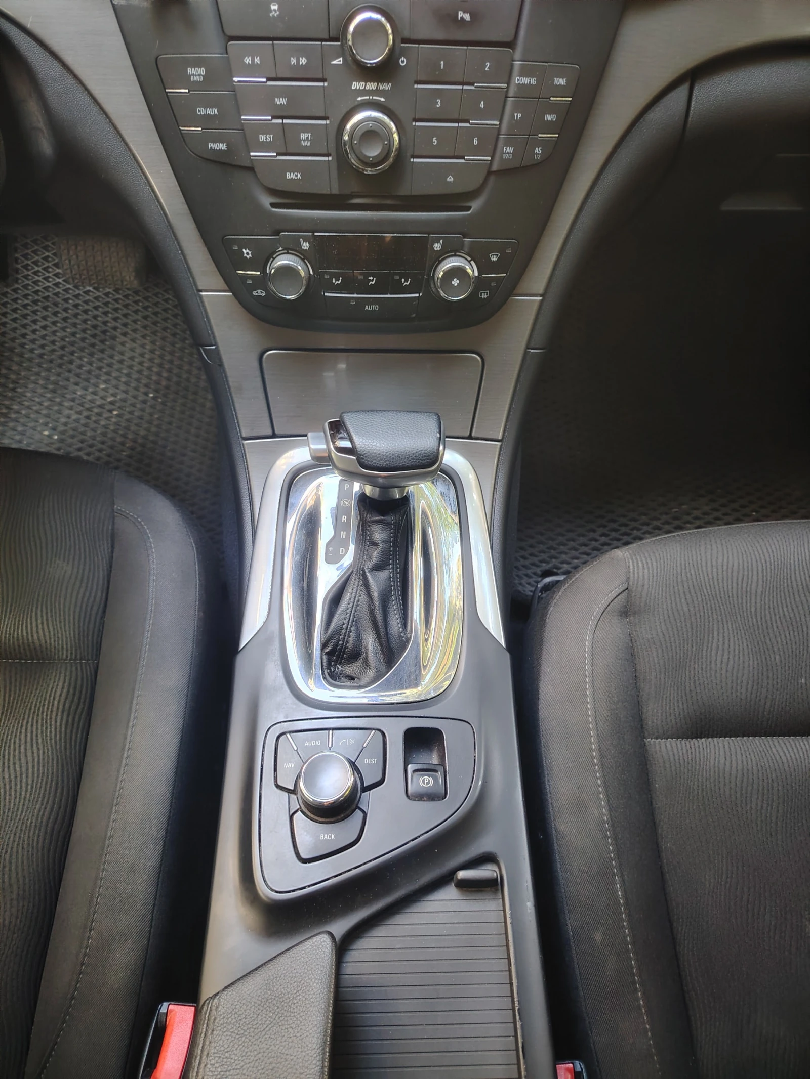 Opel Insignia, снимка 5 - Автомобили и джипове - 56657522