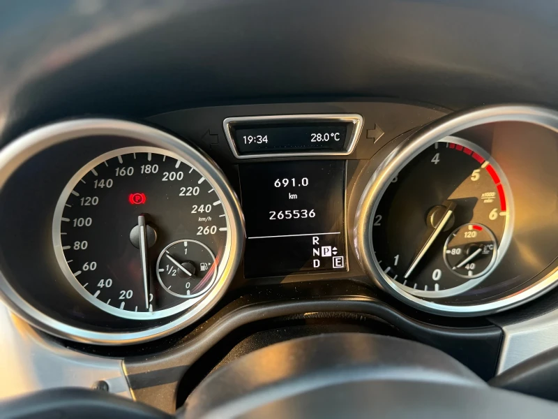 Mercedes-Benz ML 250, снимка 7 - Автомобили и джипове - 51714833