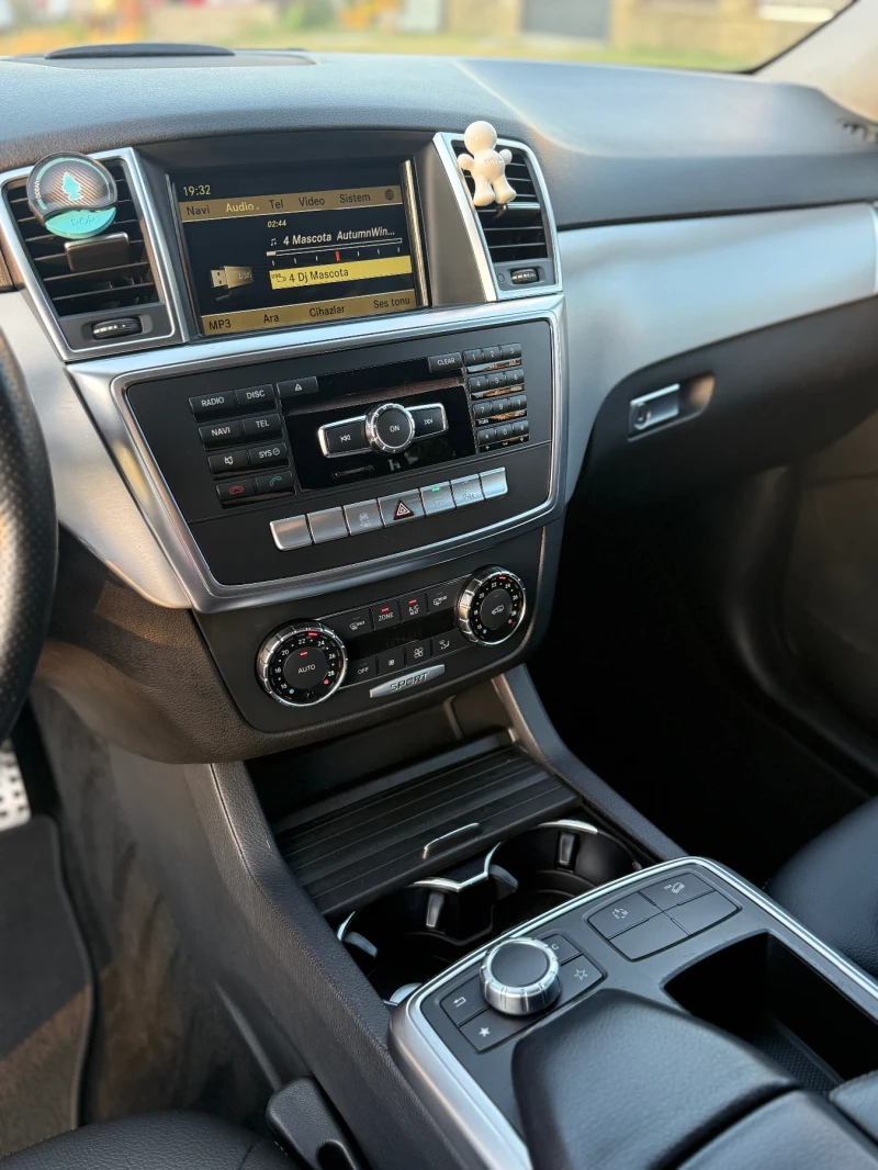 Mercedes-Benz ML 250, снимка 10 - Автомобили и джипове - 51714833