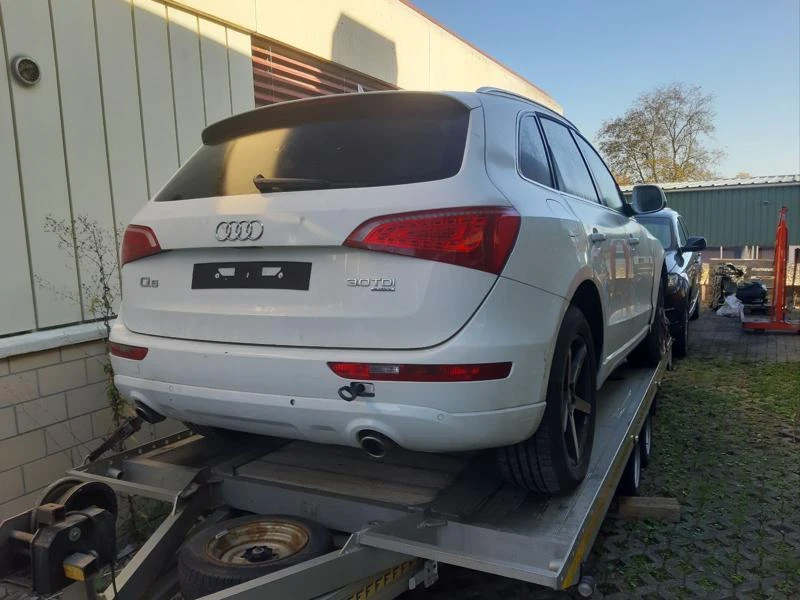 Audi Q5 3.0тди stronic 239 - изображение 9