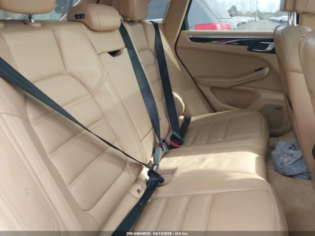 Porsche Macan Turbo | Цена с всичко до България, снимка 10 - Автомобили и джипове - 54330315