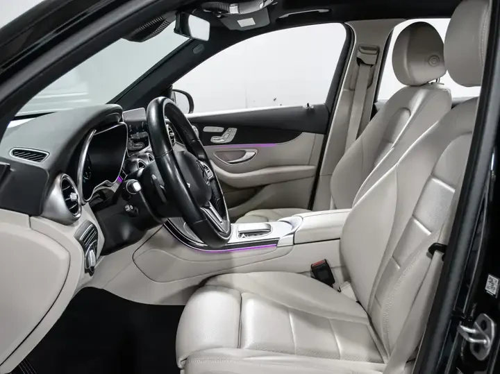 Mercedes-Benz GLC 300  4MATIC | 2021 | 77 043 км, снимка 7 - Автомобили и джипове - 56121506