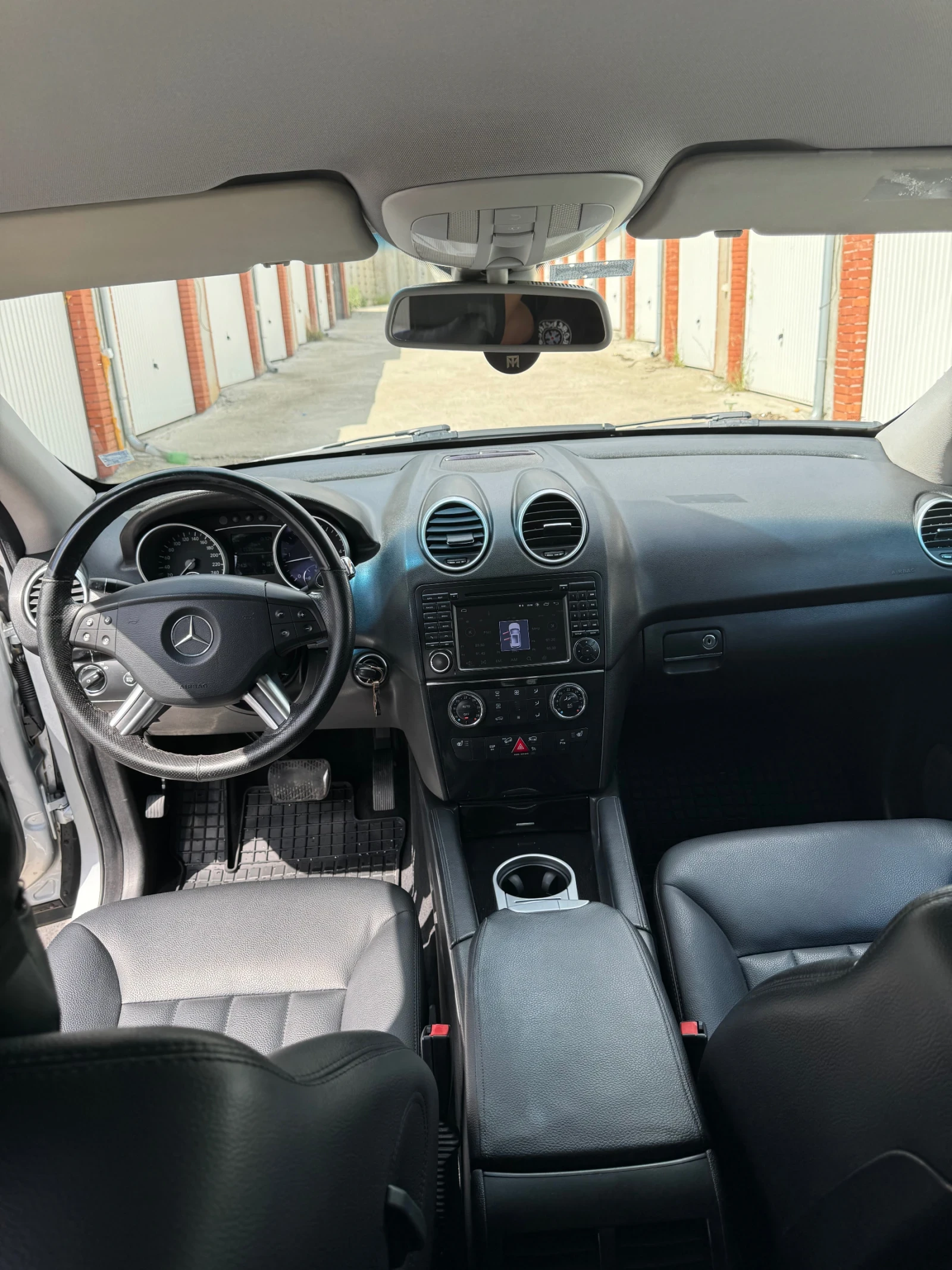 Mercedes-Benz ML 320  - изображение 3