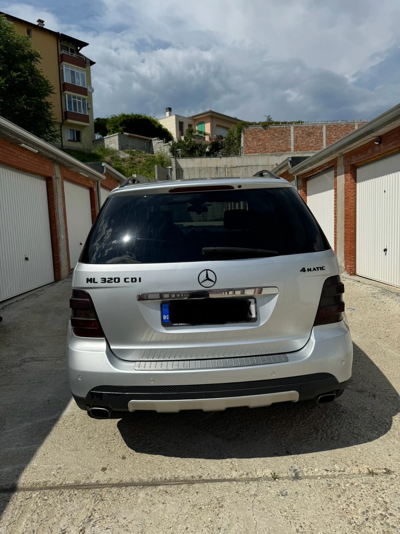 Mercedes-Benz ML 320  - изображение 8