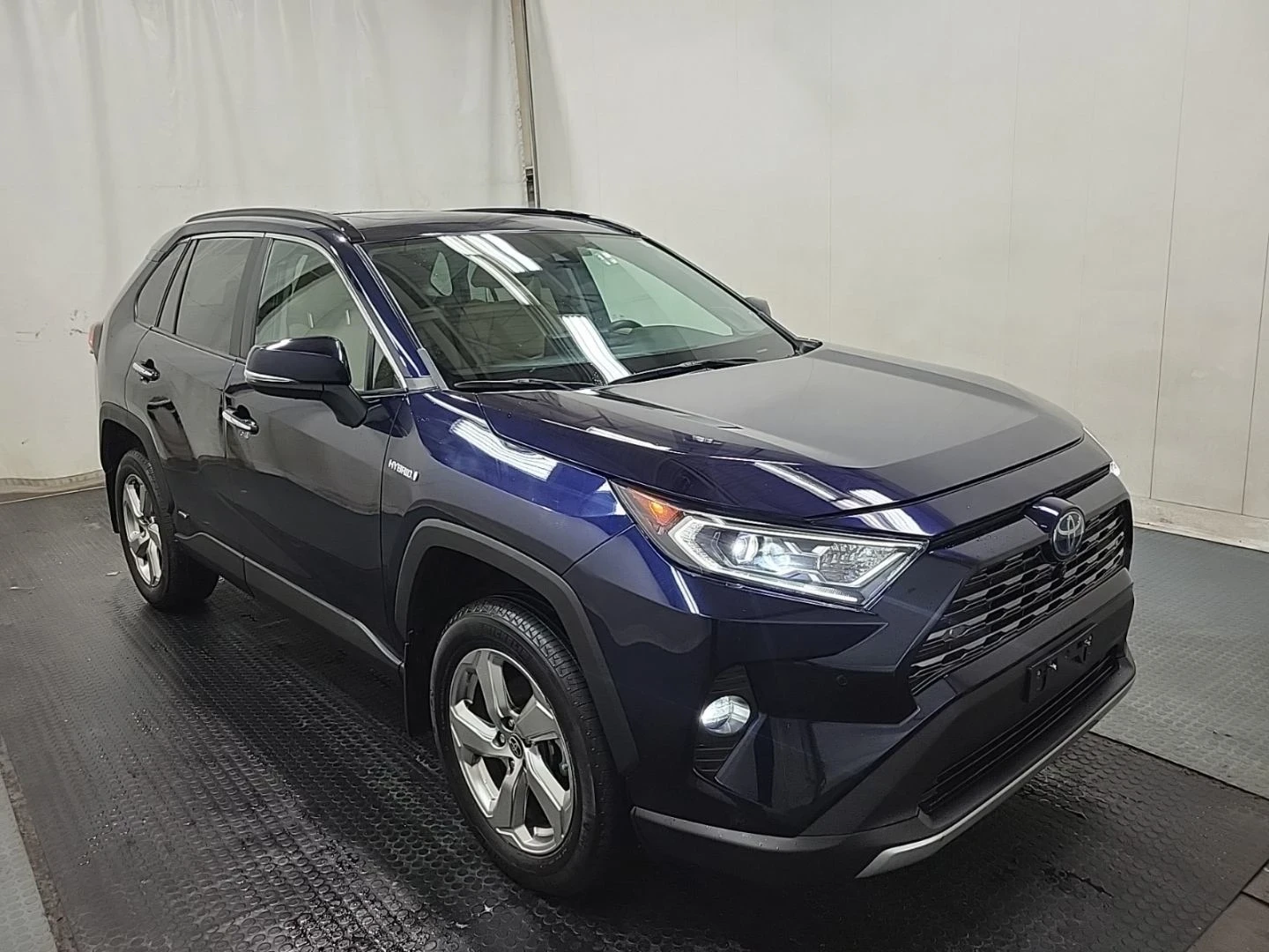 Toyota Rav4 CARFAX  - изображение 2