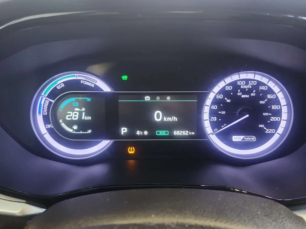 Kia Niro L  CARFAX, снимка 9 - Автомобили и джипове - 53715325