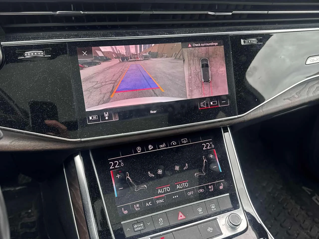 Audi Q7 * Progressiv * 7 МЕСТЕН* ДИСТРОНИК * 360 * ОБДУХВА, снимка 17 - Автомобили и джипове - 54562029
