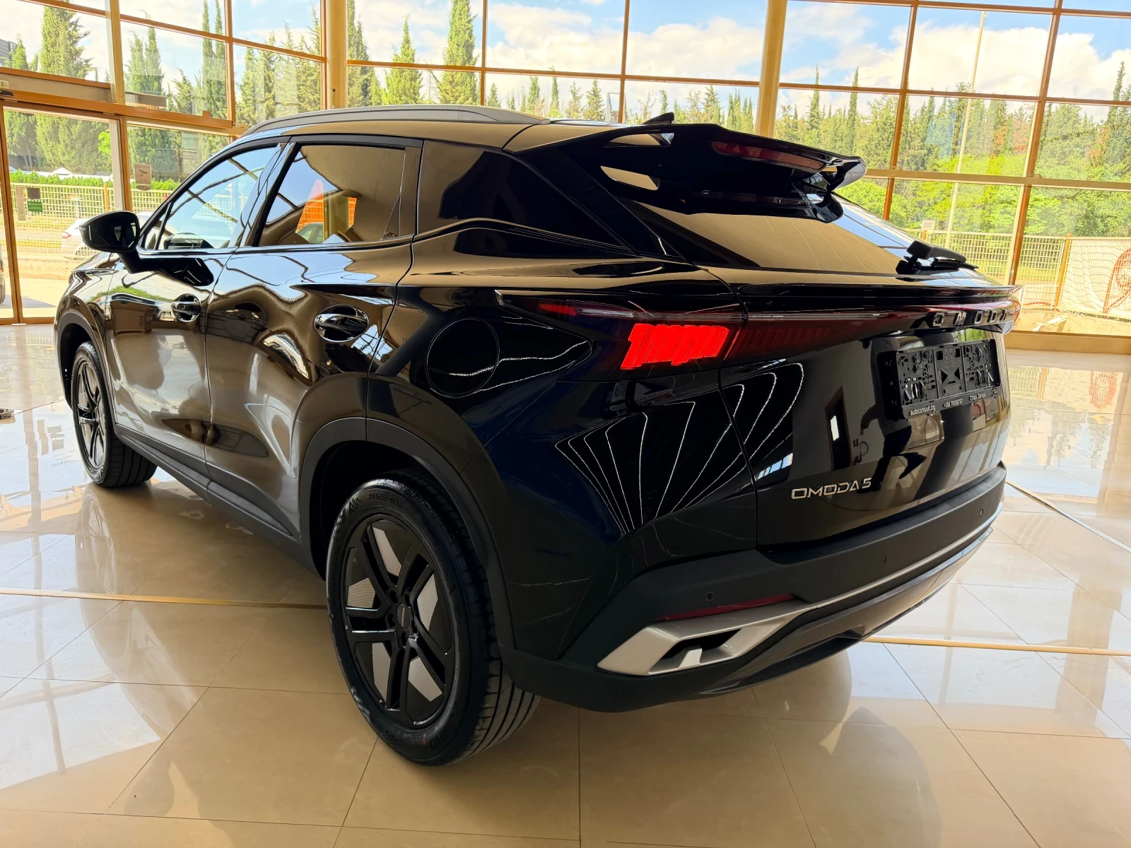 Omoda 5 1.6 TGDI бензин 145кс., снимка 7 - Автомобили и джипове - 54691377
