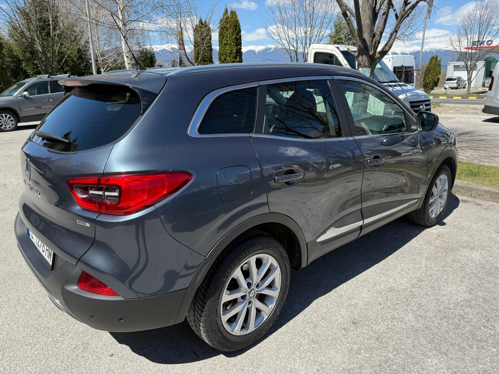 Renault Kadjar, снимка 3 - Автомобили и джипове - 55012415