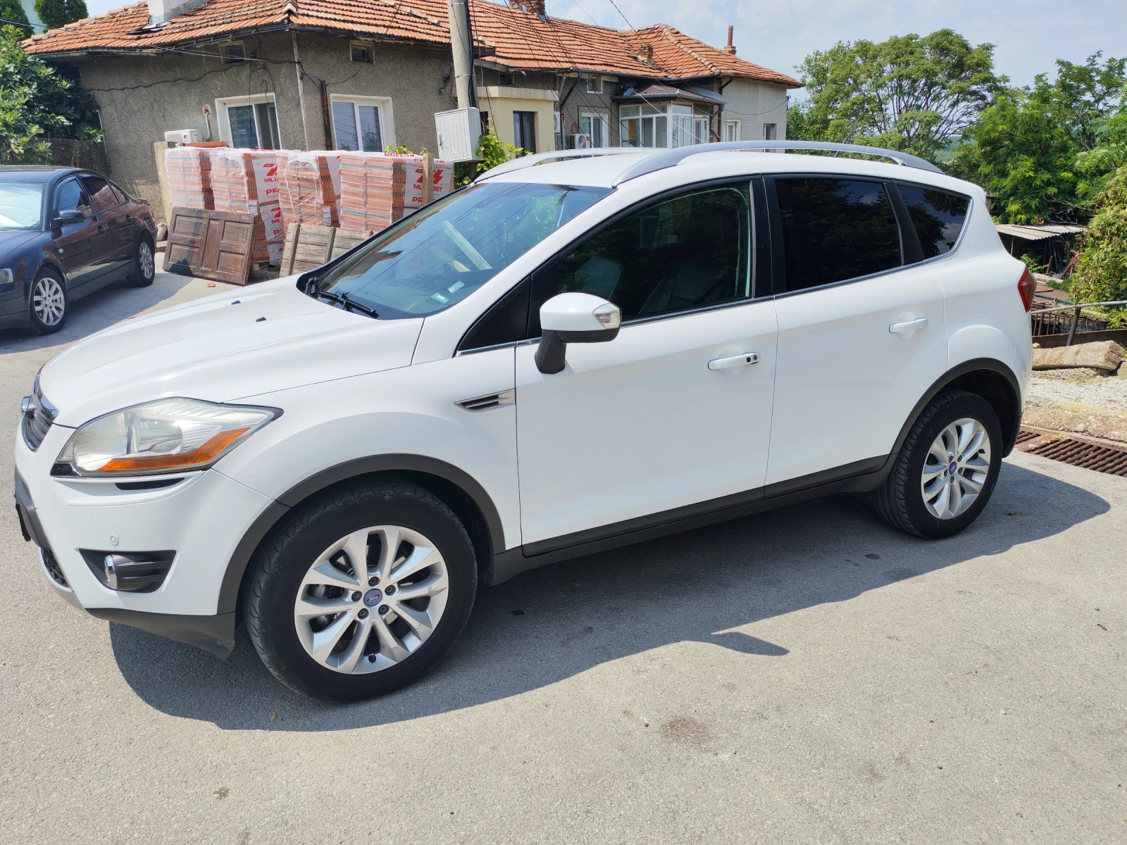 Ford Kuga, снимка 4 - Автомобили и джипове - 55350815