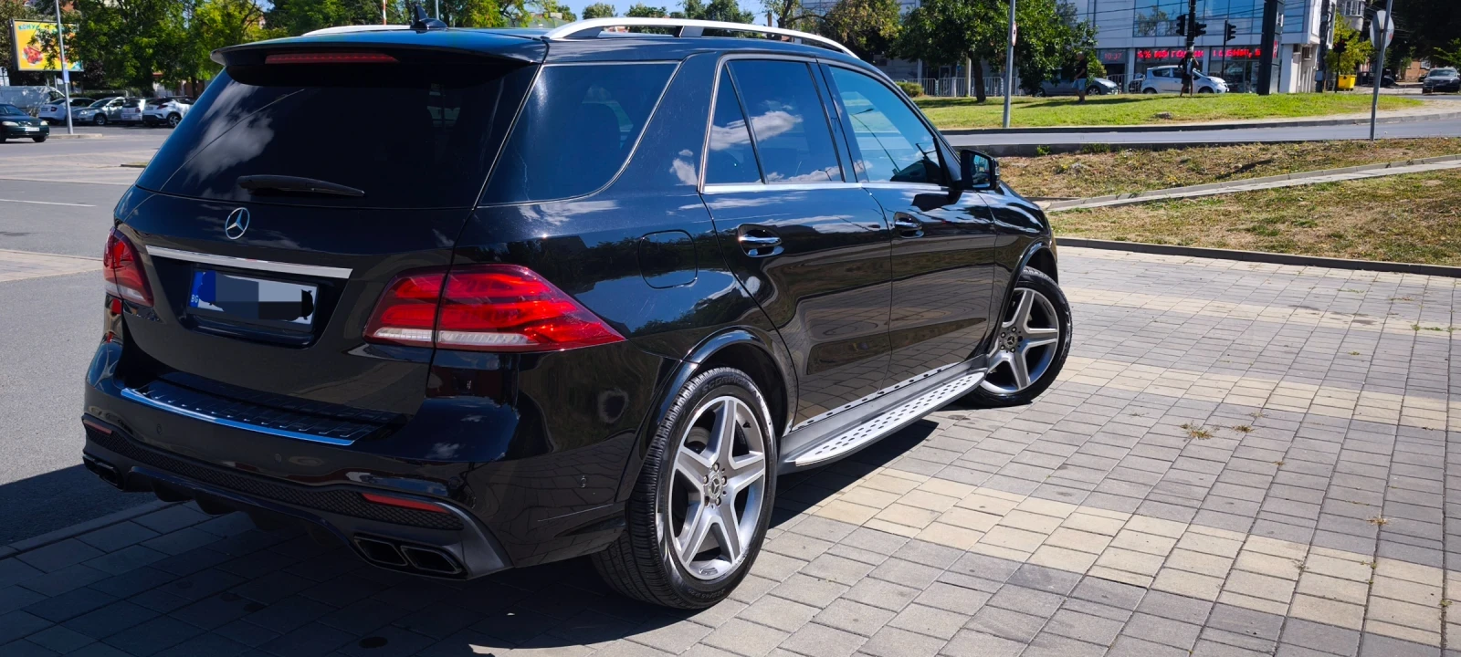 Mercedes-Benz GLE 400, снимка 13 - Автомобили и джипове - 55679730