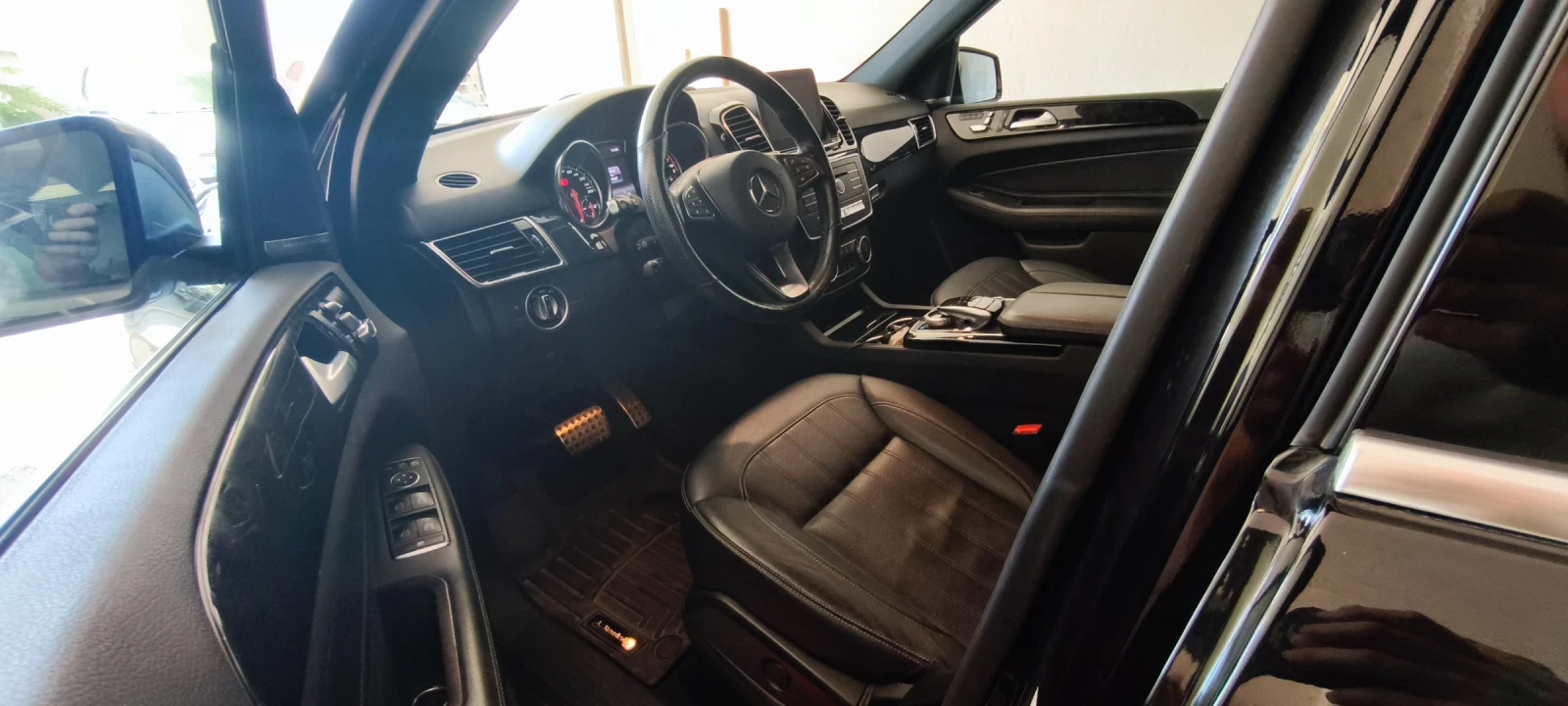 Mercedes-Benz GLE 400, снимка 8 - Автомобили и джипове - 55679730