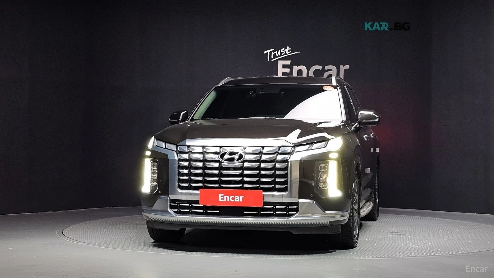 Hyundai Palisade 3.8i VIP 4x4* DISTRONIC* МАСАЖ* 360* ХЕДЪП* KRELL*, снимка 2 - Автомобили и джипове - 55920310