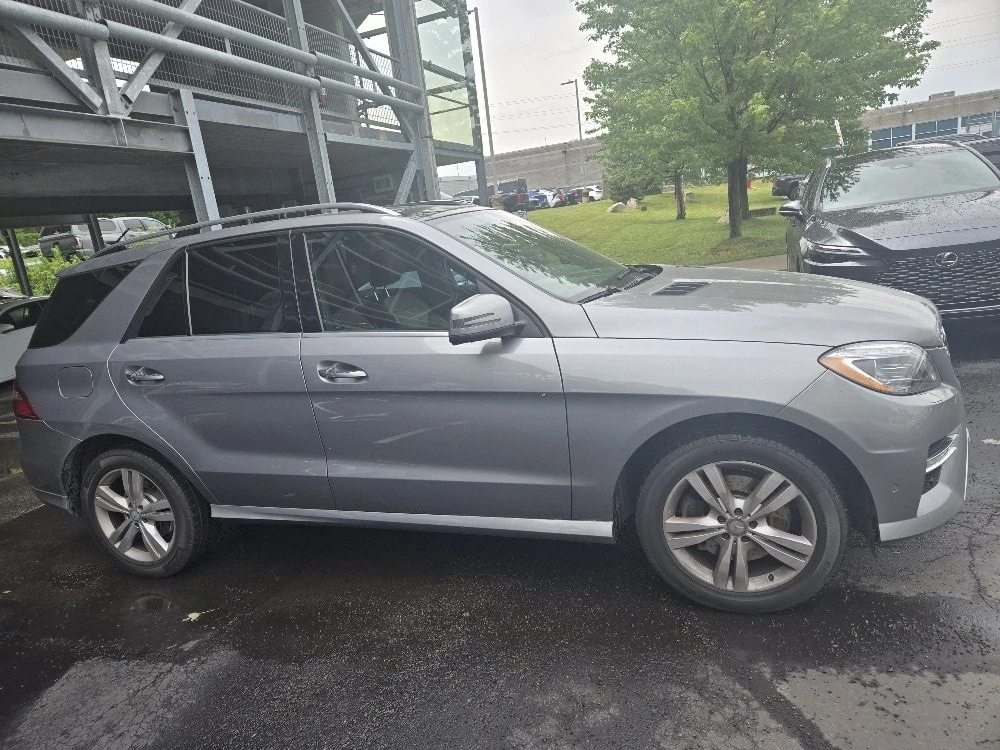 Mercedes-Benz ML 350 * BlueTEC * АВТОКРЕДИТ  БЕЗ ПЪРВОНАЧАЛНА  ВНОСКА* , снимка 3 - Автомобили и джипове - 56056825