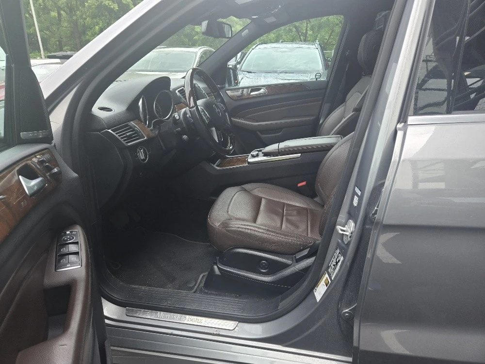 Mercedes-Benz ML 350 * BlueTEC * АВТОКРЕДИТ  БЕЗ ПЪРВОНАЧАЛНА  ВНОСКА* , снимка 5 - Автомобили и джипове - 56056825