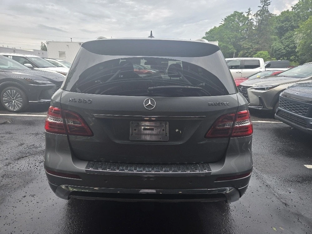 Mercedes-Benz ML 350 * BlueTEC * АВТОКРЕДИТ  БЕЗ ПЪРВОНАЧАЛНА  ВНОСКА* , снимка 4 - Автомобили и джипове - 56056825