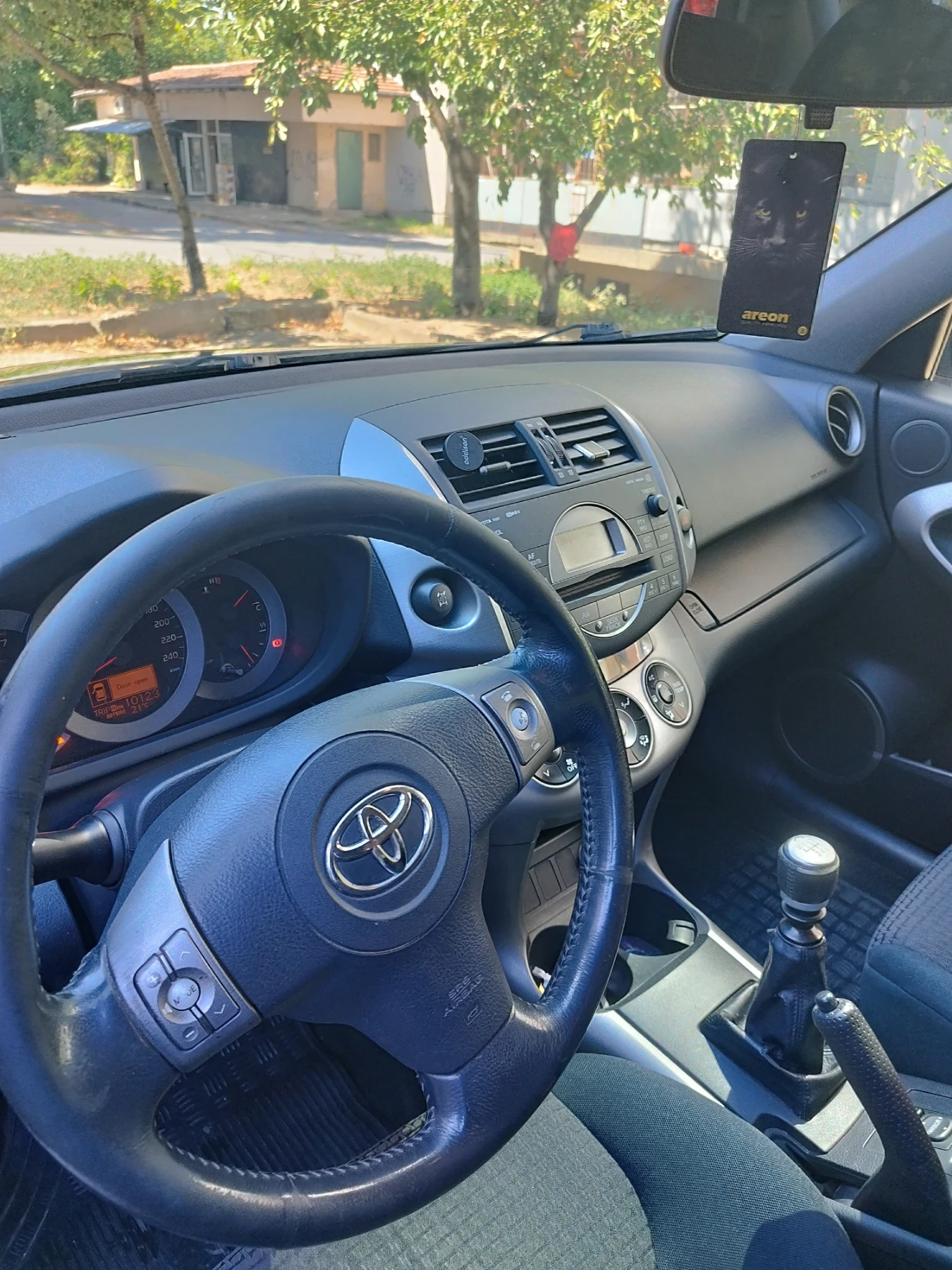 Toyota Rav4, снимка 4 - Автомобили и джипове - 56464703