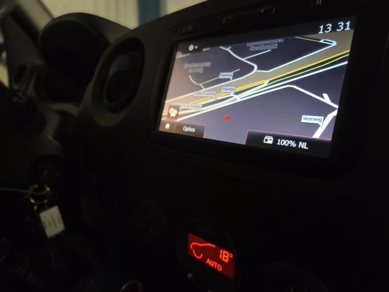 Opel Movano 136хил; BiTurbo NAVI; Темпомат; E6B; AdBlue, снимка 9 - Бусове и автобуси - 52375309