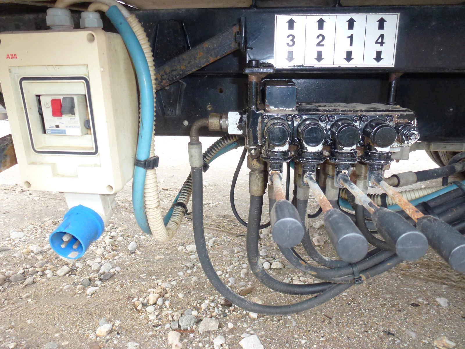 ��������� NISSAN 3.5 �. �-��������� | Mobile.bg � ����������� 10