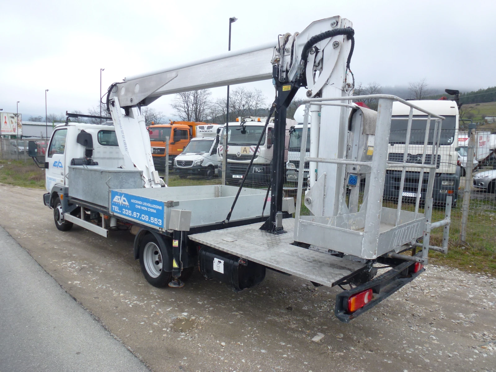 ��������� NISSAN 3.5 �. �-��������� | Mobile.bg � ����������� 4