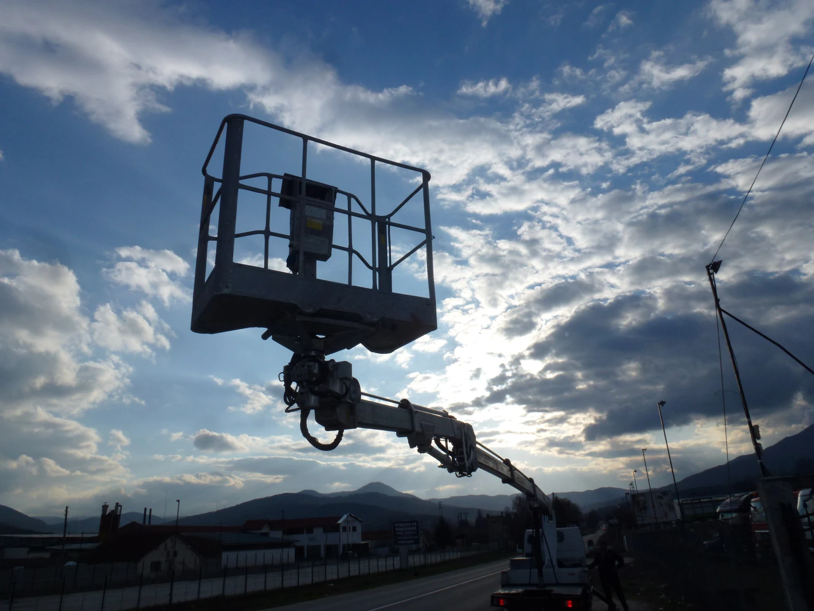 ��������� NISSAN 3.5 �. �-��������� | Mobile.bg � ����������� 17