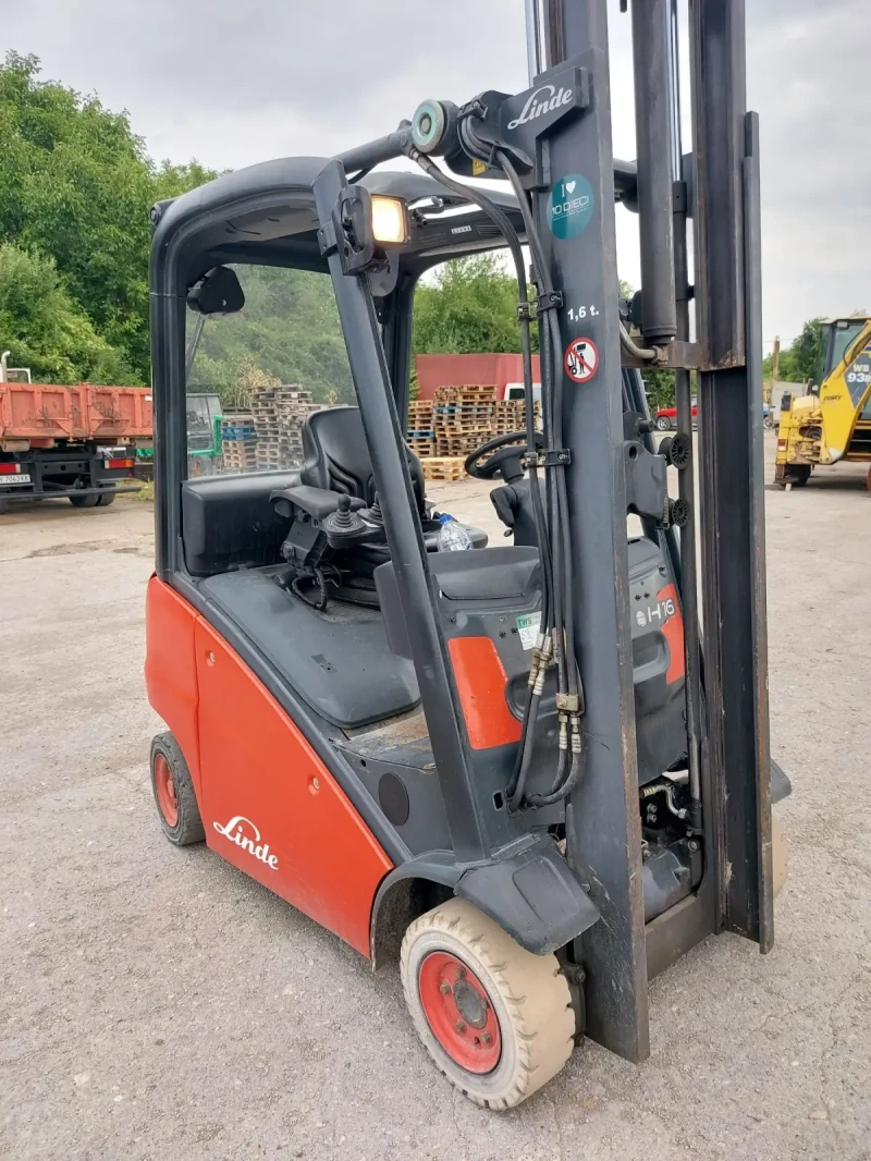 Мотокар Linde Фолксваген, снимка 3 - Индустриална техника - 52338087