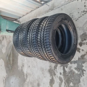 Гуми Зимни 225/65R16, снимка 2 - Гуми и джанти - 48199172