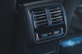 VW Passat 2.0 TDI Highline , снимка 16