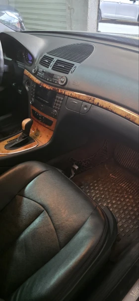 Mercedes-Benz E 220 W211 Elegance, снимка 16