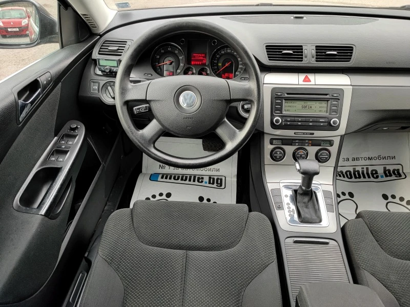 VW Passat 2, 0i Automat, снимка 12 - Автомобили и джипове - 39896836